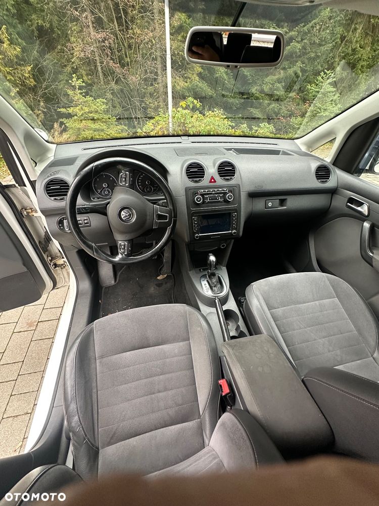Volkswagen Caddy 2.0 TDI Comfortline DSG - 32