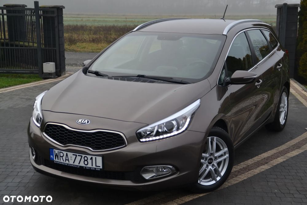 Kia Ceed 1.6 GDI Dream-Team Edition - 9