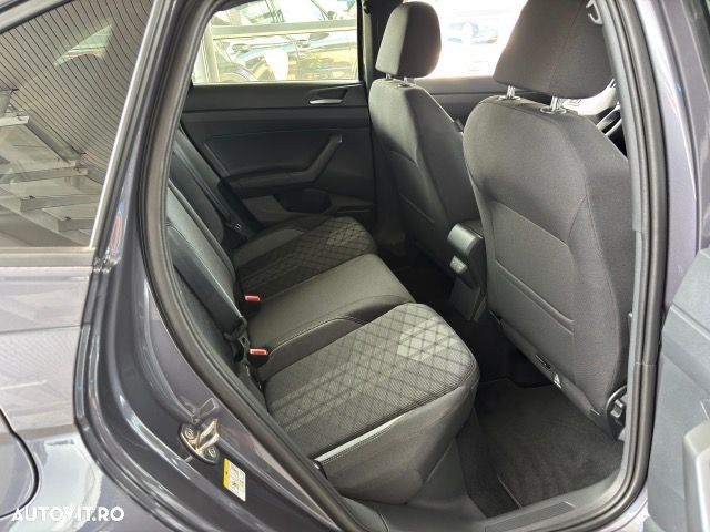 Volkswagen Taigo 1.5 TSI DSG R-Line - 11