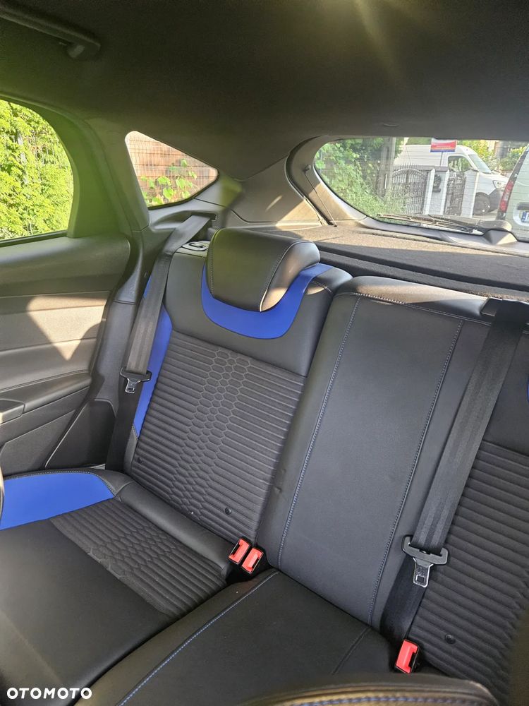 Ford Focus ST - 8