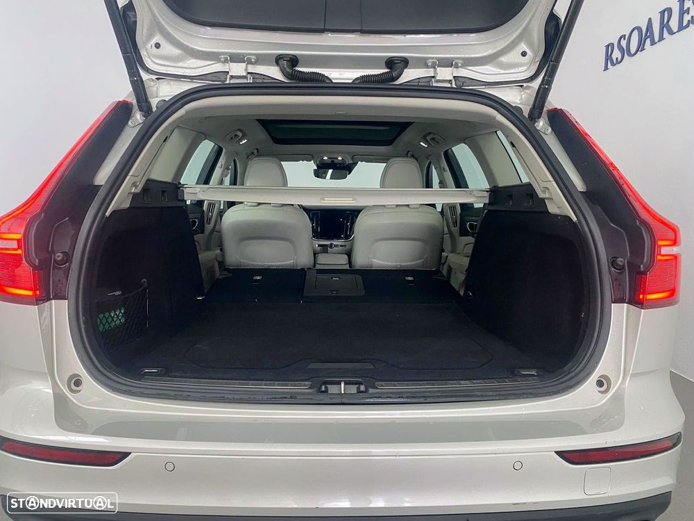 Volvo V60 2.0 B4 Momentum Geartronic - 7