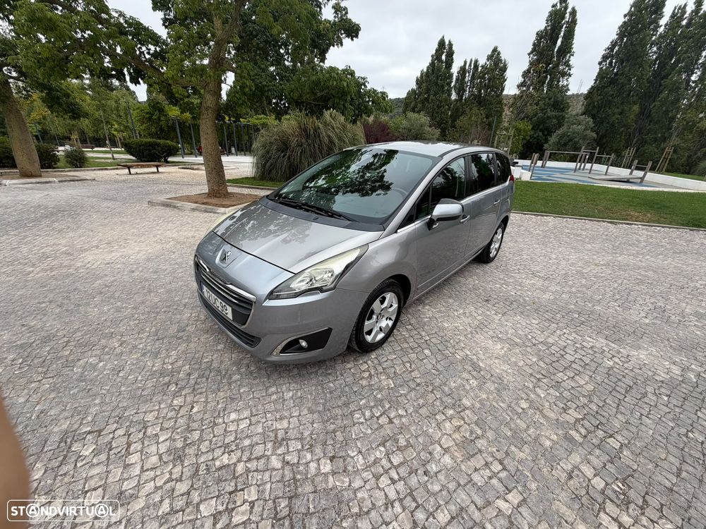 Peugeot 5008 - 11