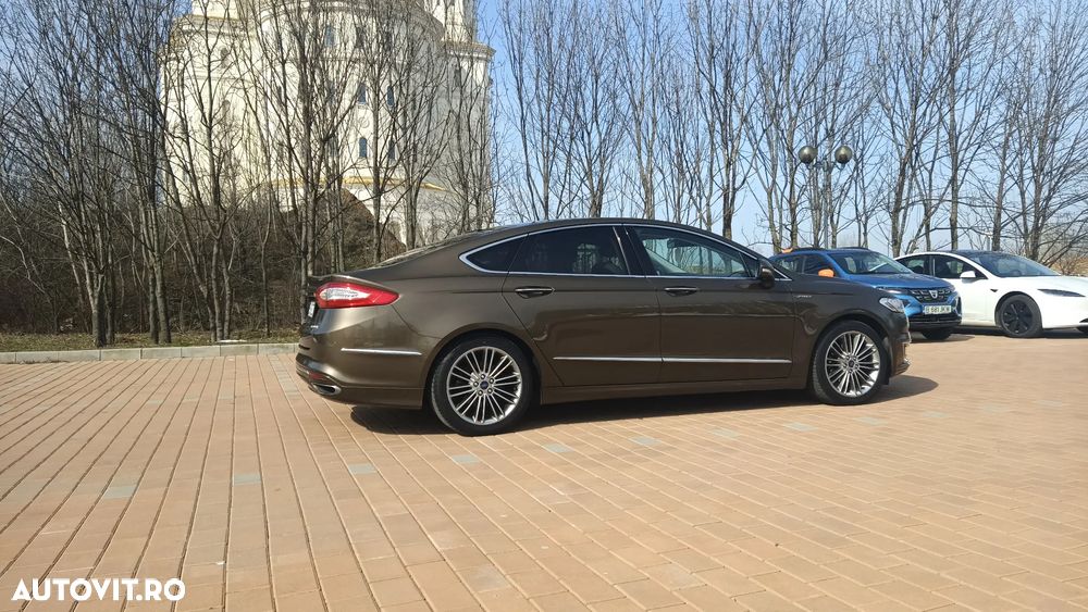 Ford Mondeo 2.0 HEV Vignale - 17