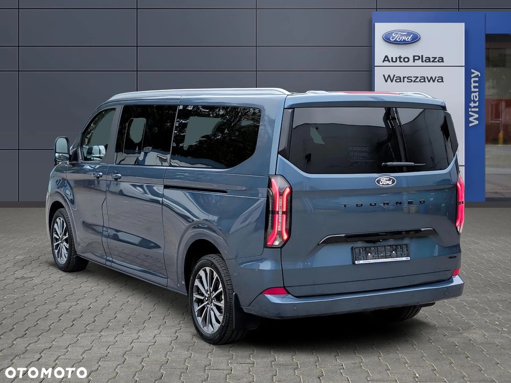 Ford Tourneo Custom - 3
