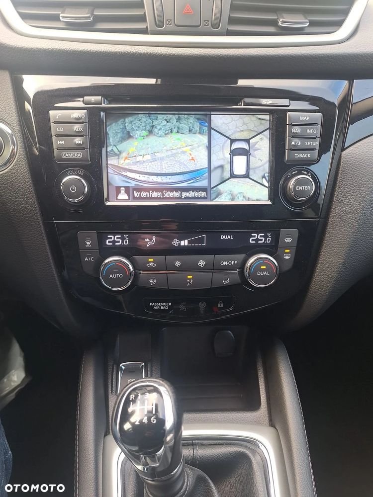 Nissan Qashqai 1.6 dCi 4x4 Tekna - 10