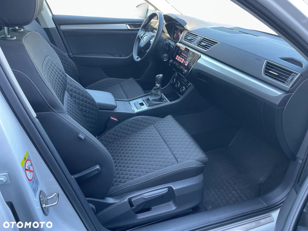 Skoda Superb 2.0 TDI SCR Ambition - 10