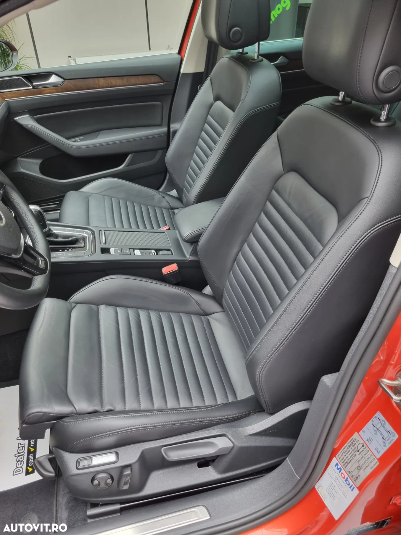 Volkswagen Passat Variant 2.0 TDI SCR DSG 4Motion Alltrack - 10
