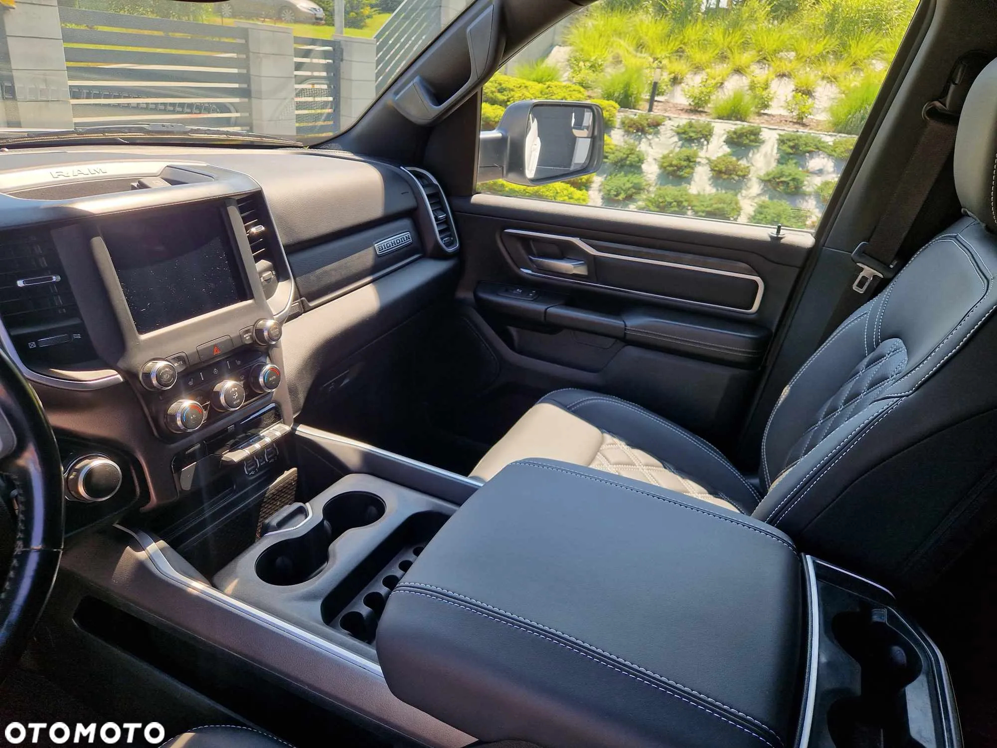 Dodge RAM 1500 5.7 4x4 - 7
