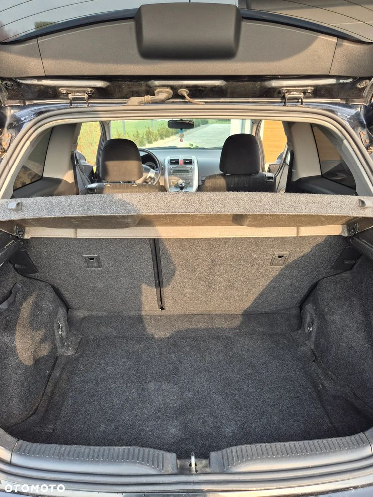 Toyota Auris 1.6 VVT-i Sol - 25