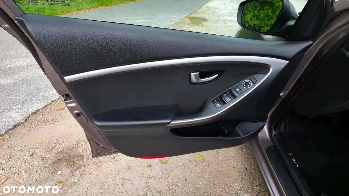 Hyundai i30 - 21