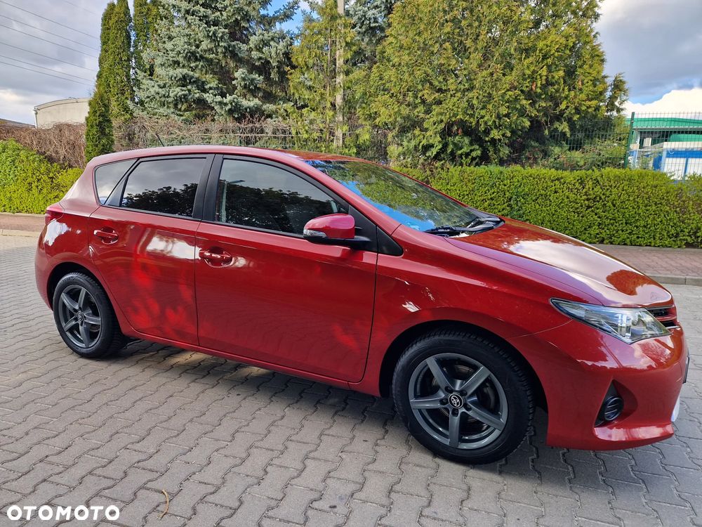 Toyota Auris - 12