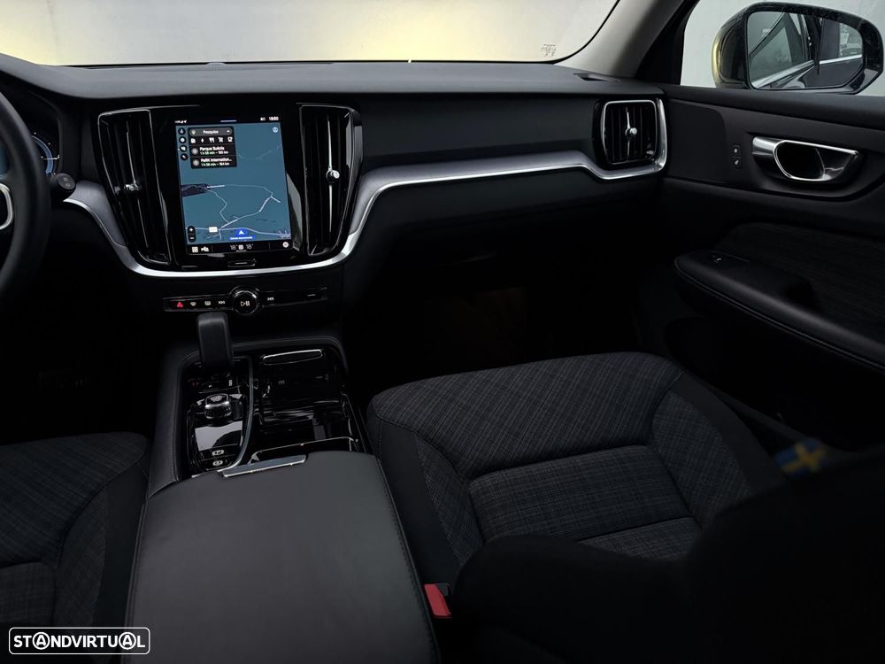 Volvo V60 2.0 T6 AWD TE Essential - 12