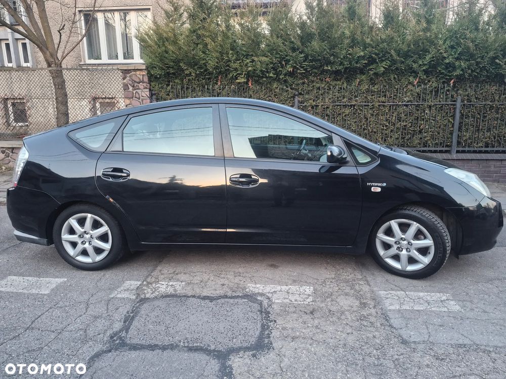 Toyota Prius - 1