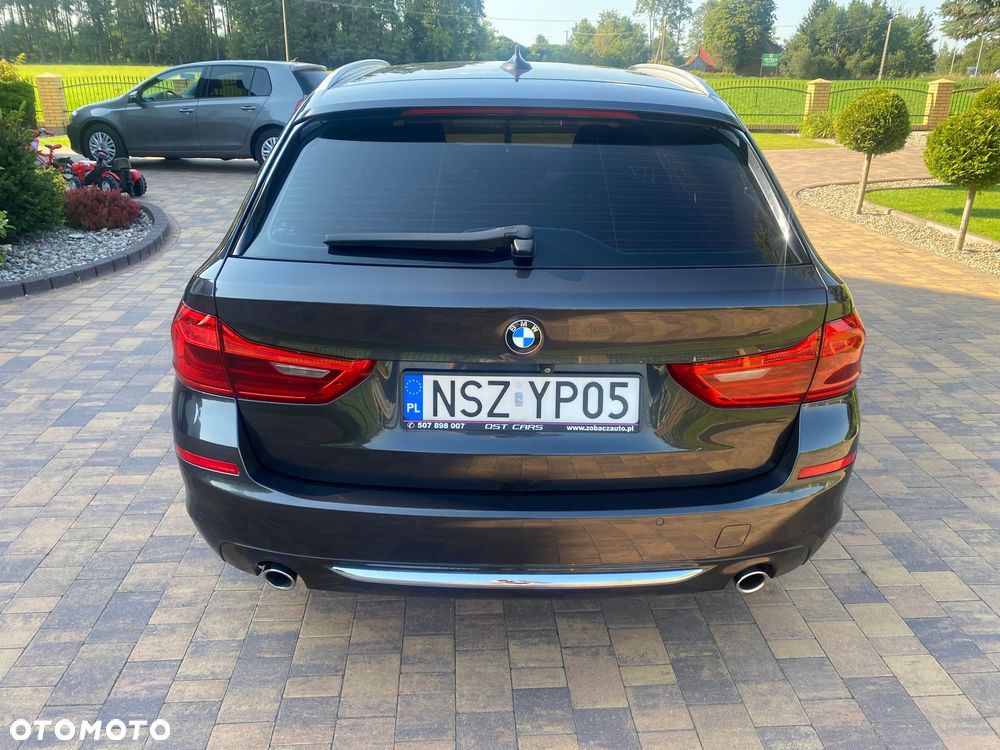 BMW Seria 5 520d Luxury Line - 6