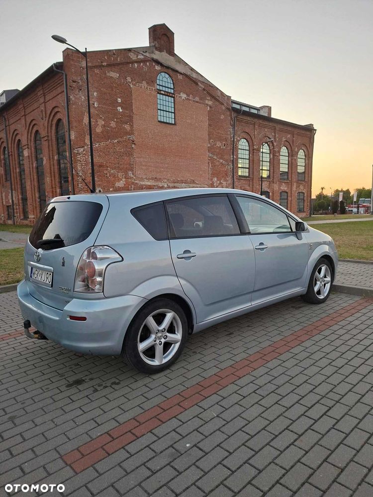 Toyota Corolla Verso - 5