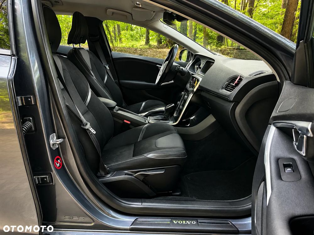Volvo V40 D2 Momentum - 7