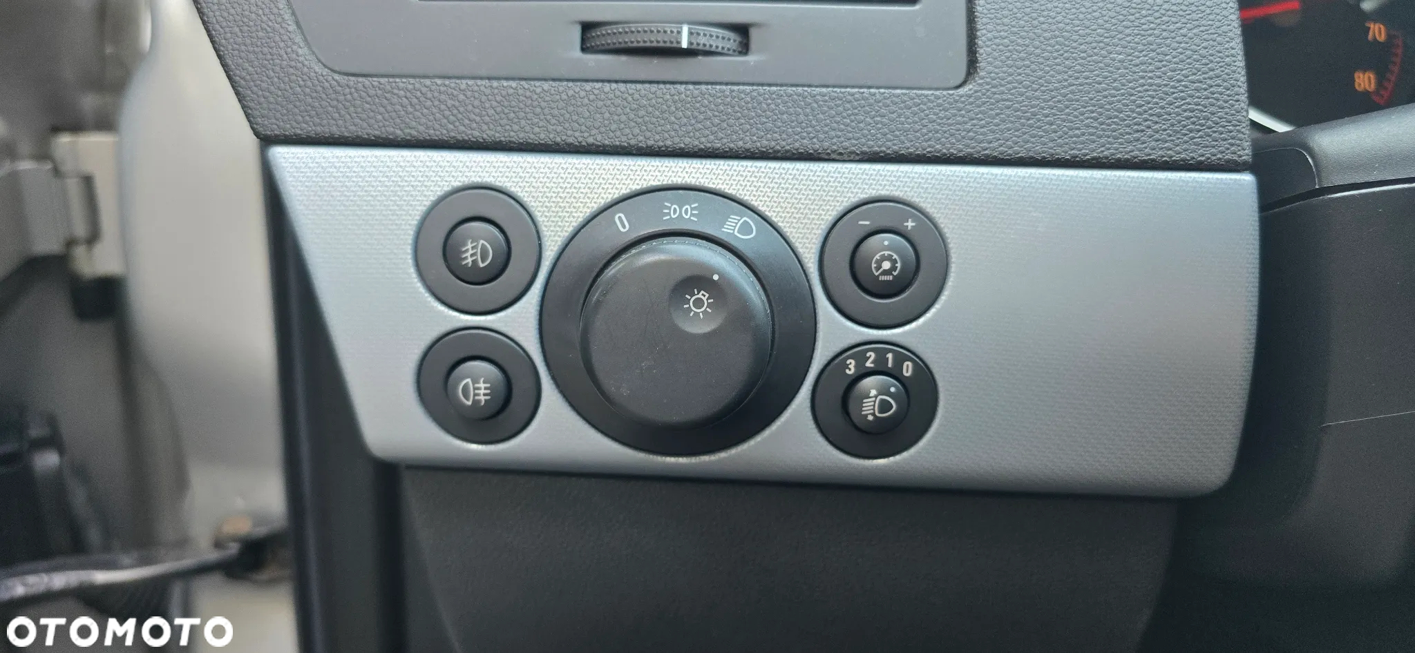Opel Astra - 30