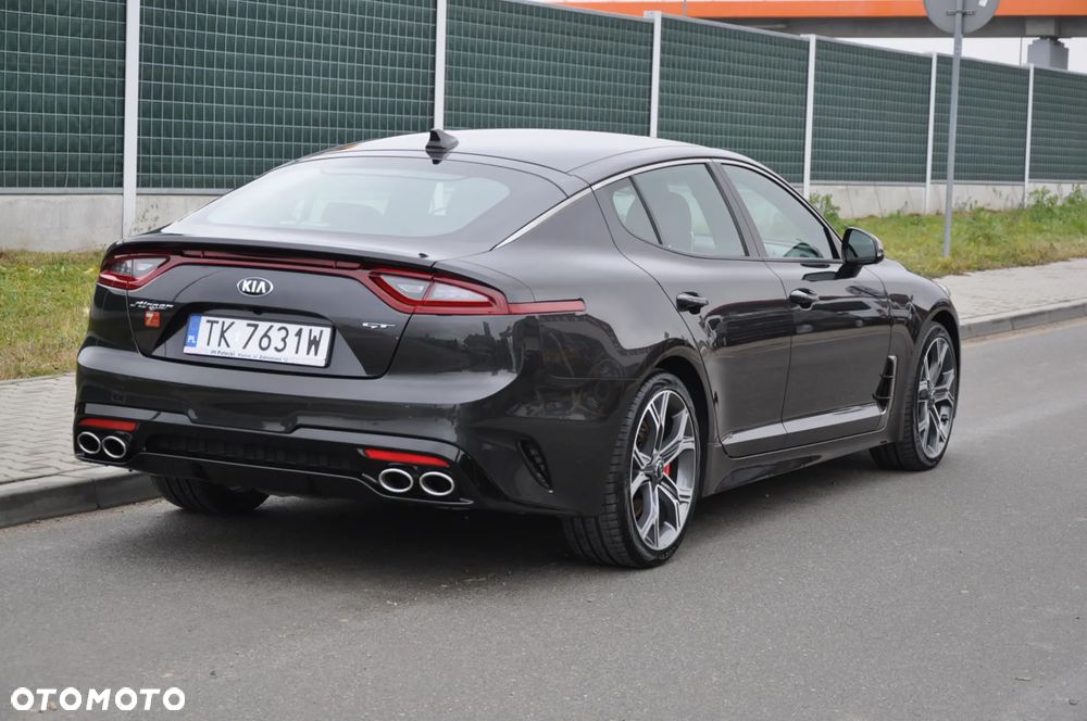 Kia Stinger 3.3 T-GDI V6 GT AWD - 16