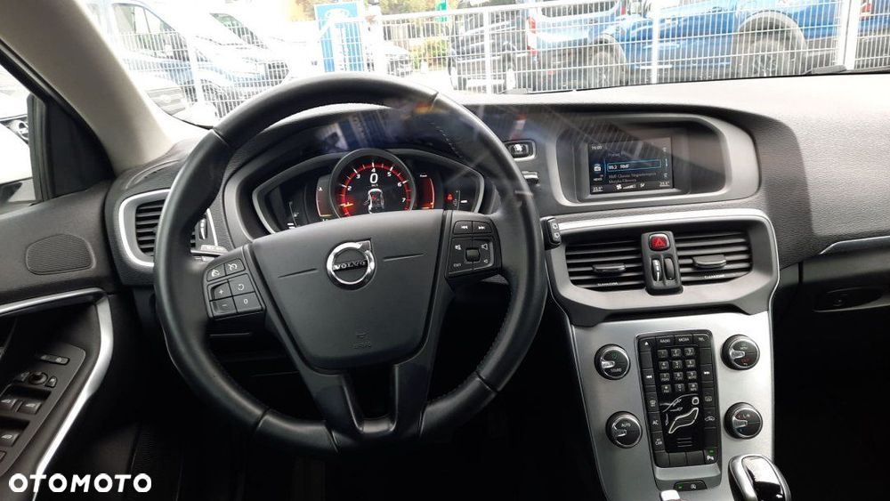 Volvo V40 - 13