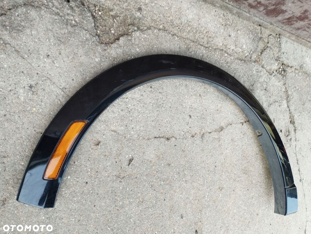 Listwa na błotnik prawy tył Ford Mustang Mach-E LJ8B-R286D02-BEW - 2