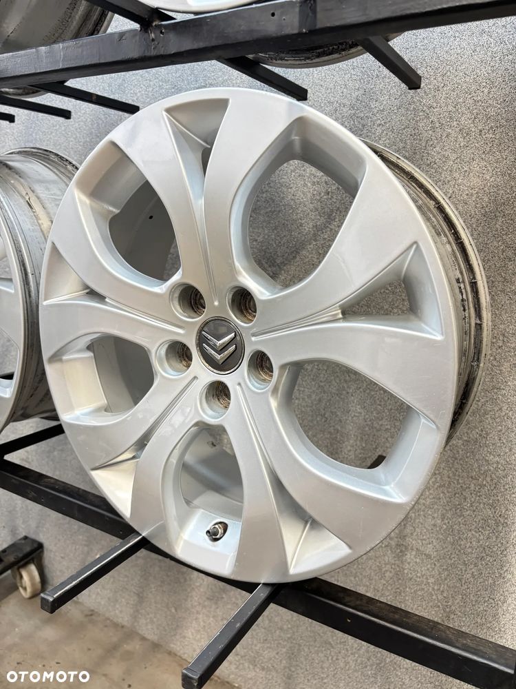 4 Felgi Alu. Citroen C5 II, Jumpy 17" - 28