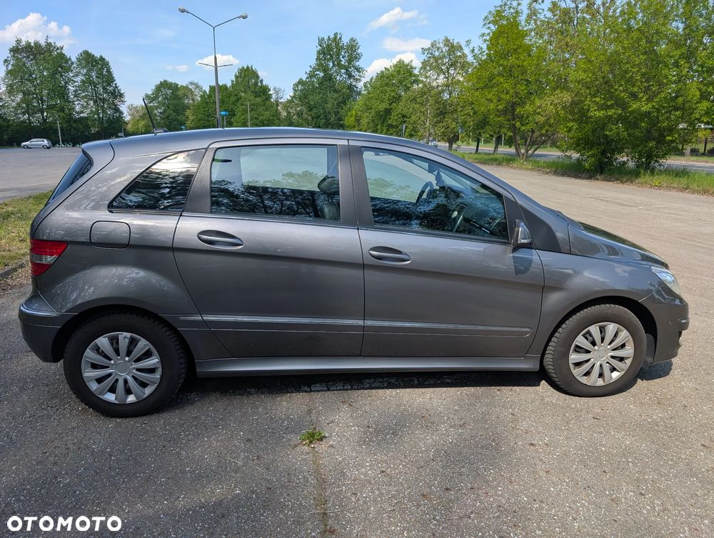 Mercedes-Benz Klasa B 180 CDI EU5 - 4