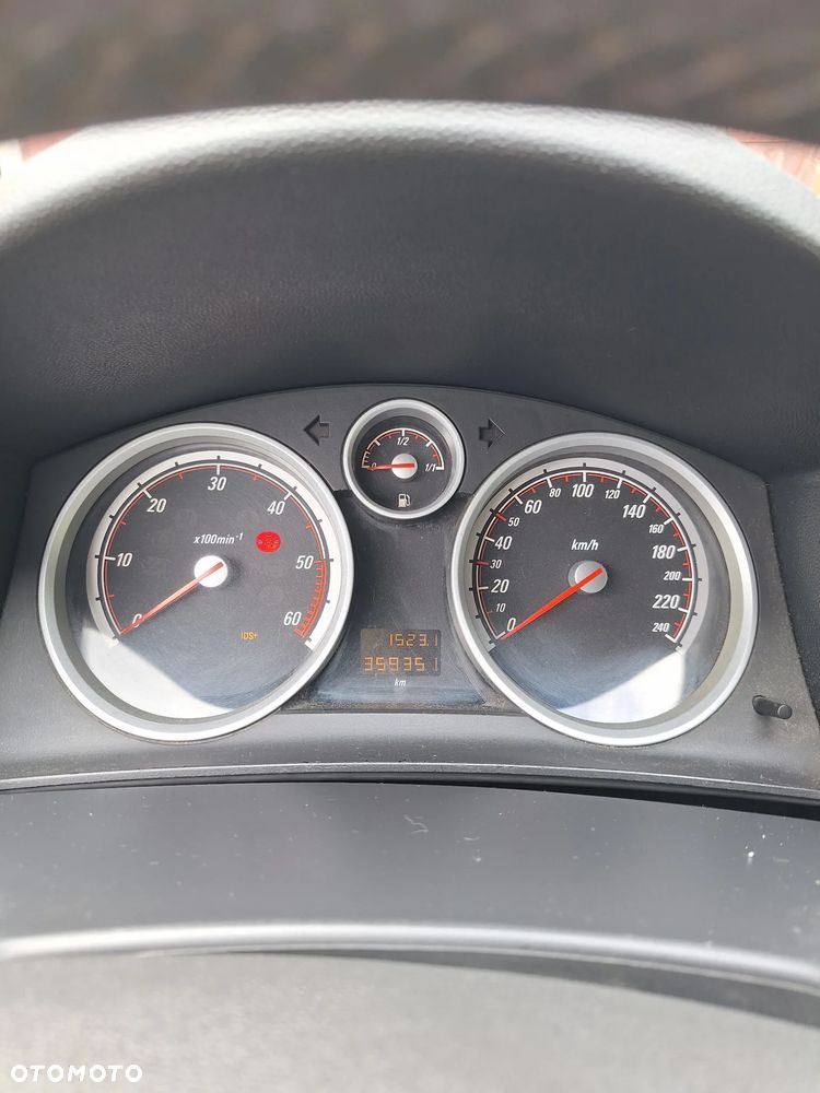 Opel Astra 1.9 CDTI Sport - 21