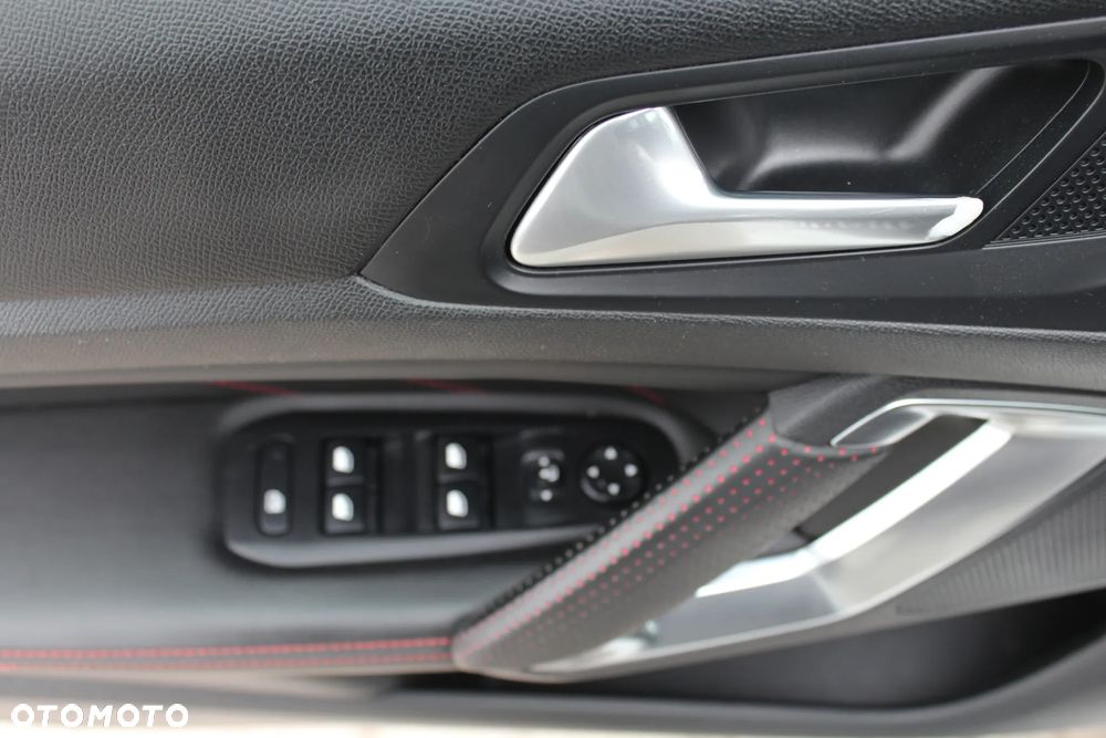 Peugeot 308 PureTech 130 EAT6 Stop & Start GT-Line Edition - 16