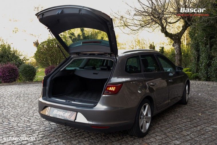 SEAT Leon ST 1.6 TDI S&S Style - 11