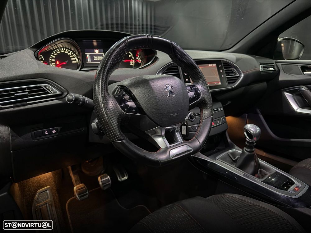 Peugeot 308 SW 1.2 PureTech GT Line - 14