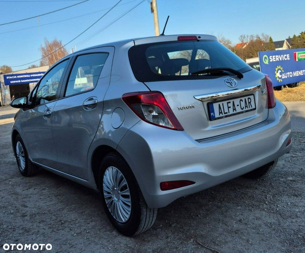 Toyota Yaris - 2