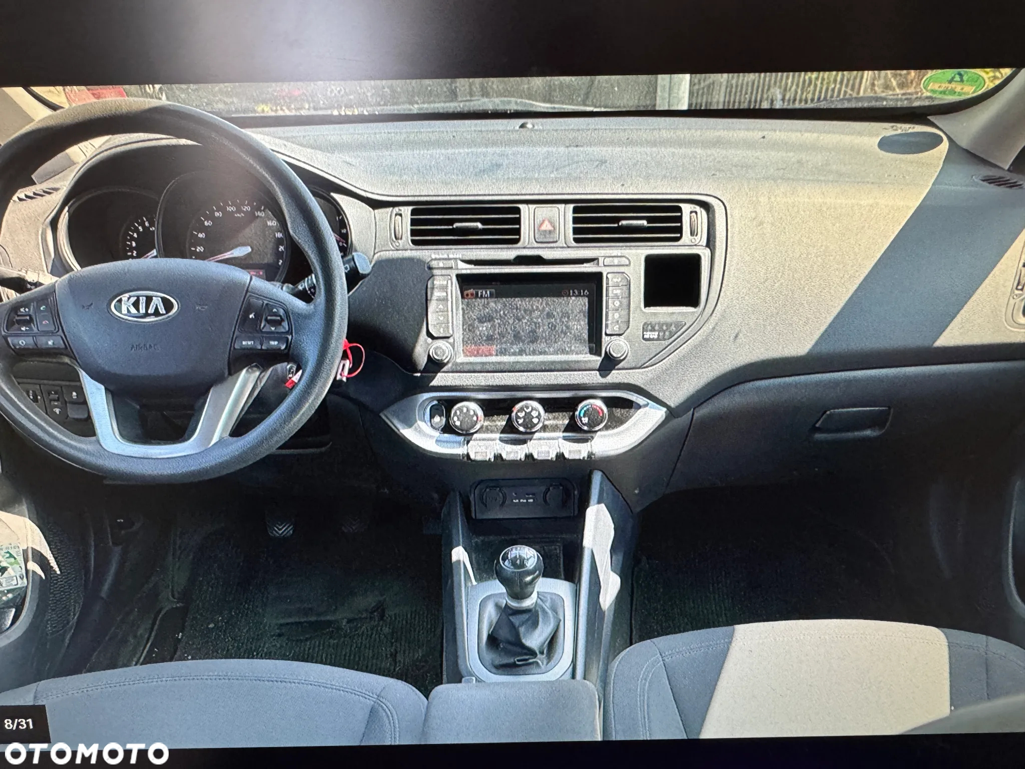 Kia Rio 1.2 L - 5