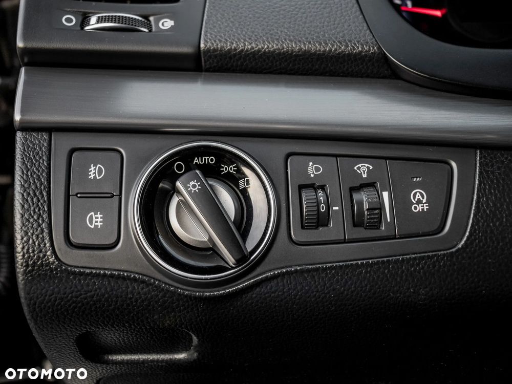 Hyundai i40 Kombi 1.7 CRDi Premium - 27