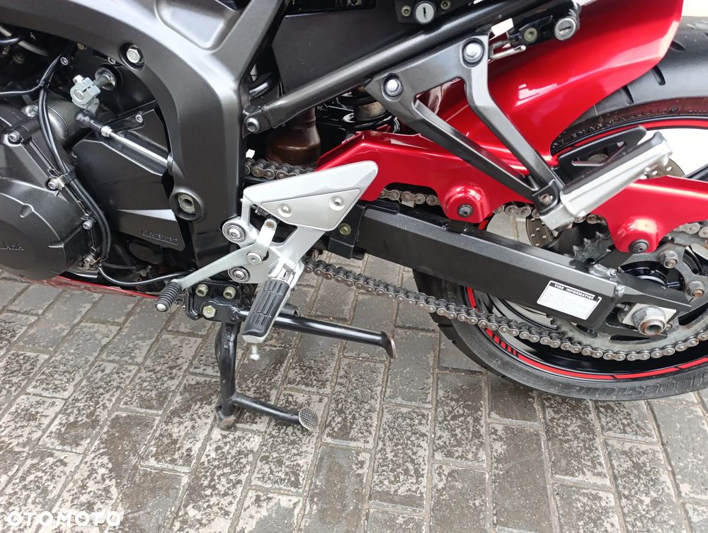 Yamaha FZ6 - 21