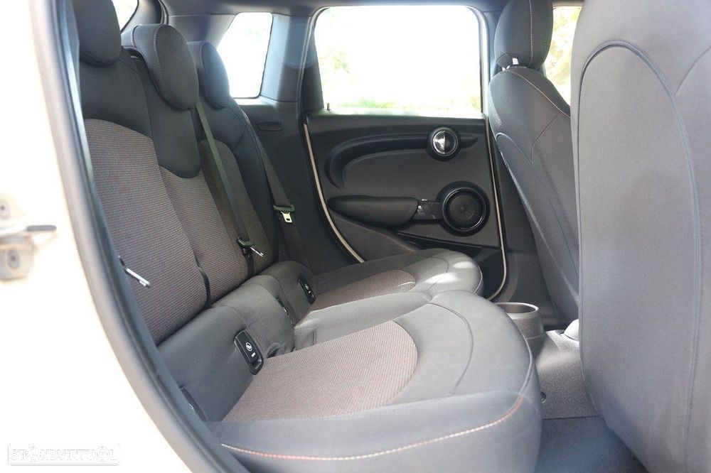 MINI 5 Portas One - 17