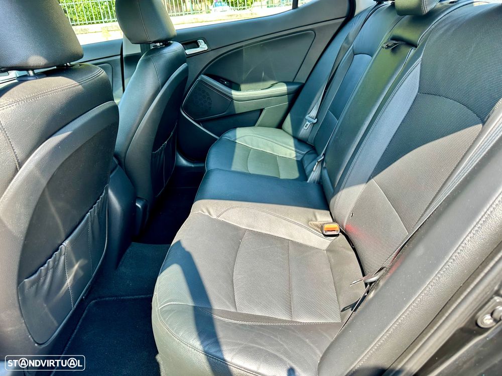Kia Optima 1.7 CRDI TX - 27