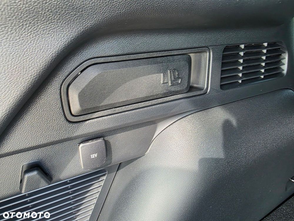 Ford Kuga - 36