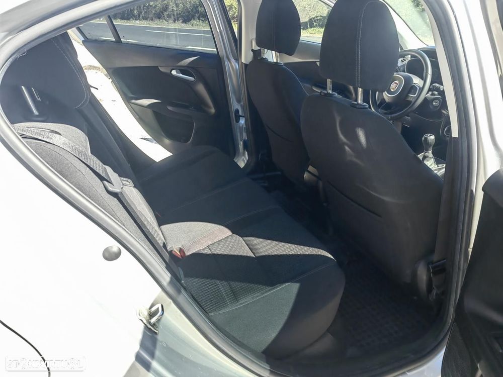 Fiat Tipo 1.3 M-Jet Street - 11