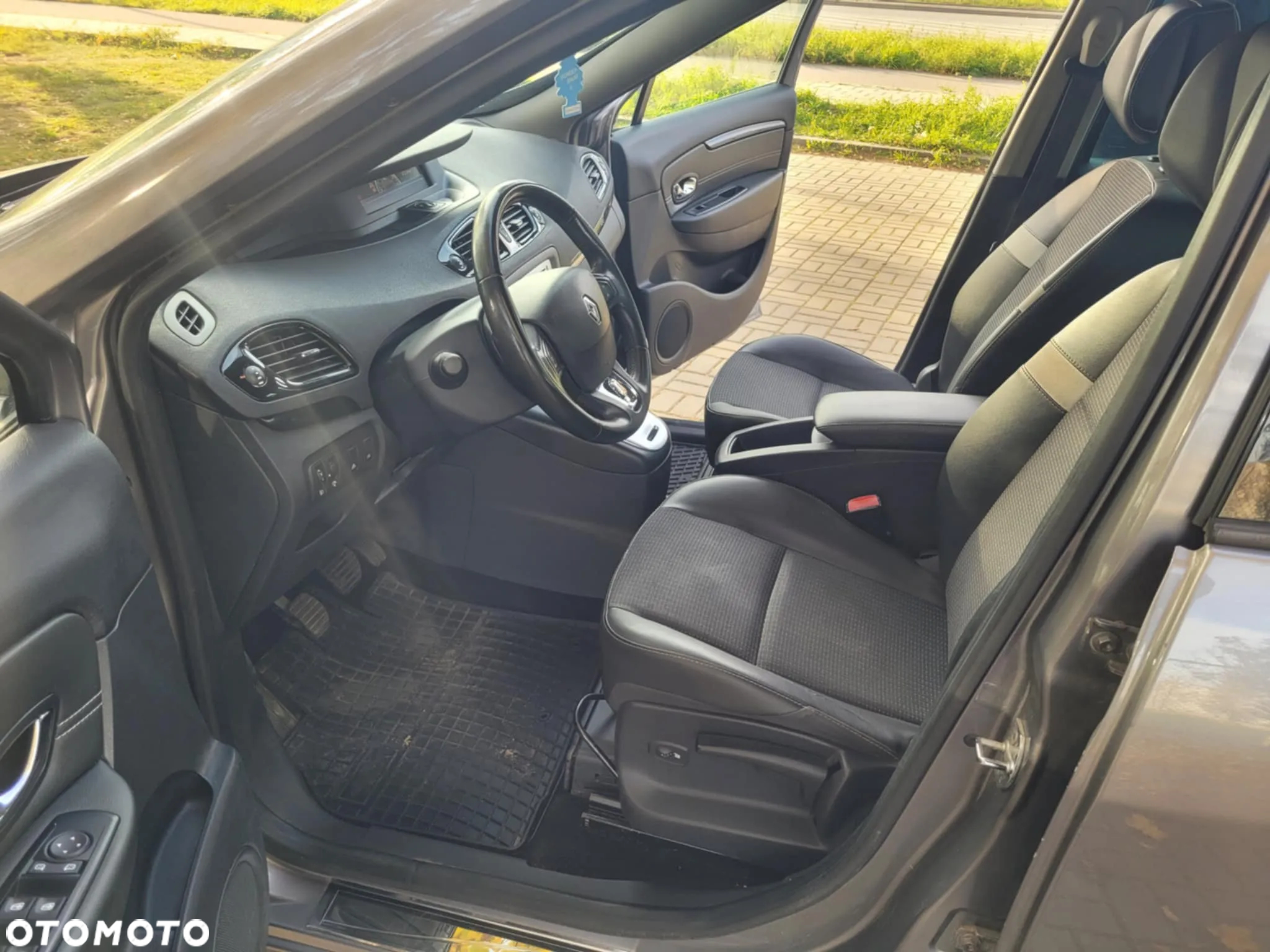 Renault Scenic 1.5 dCi Expression - 6