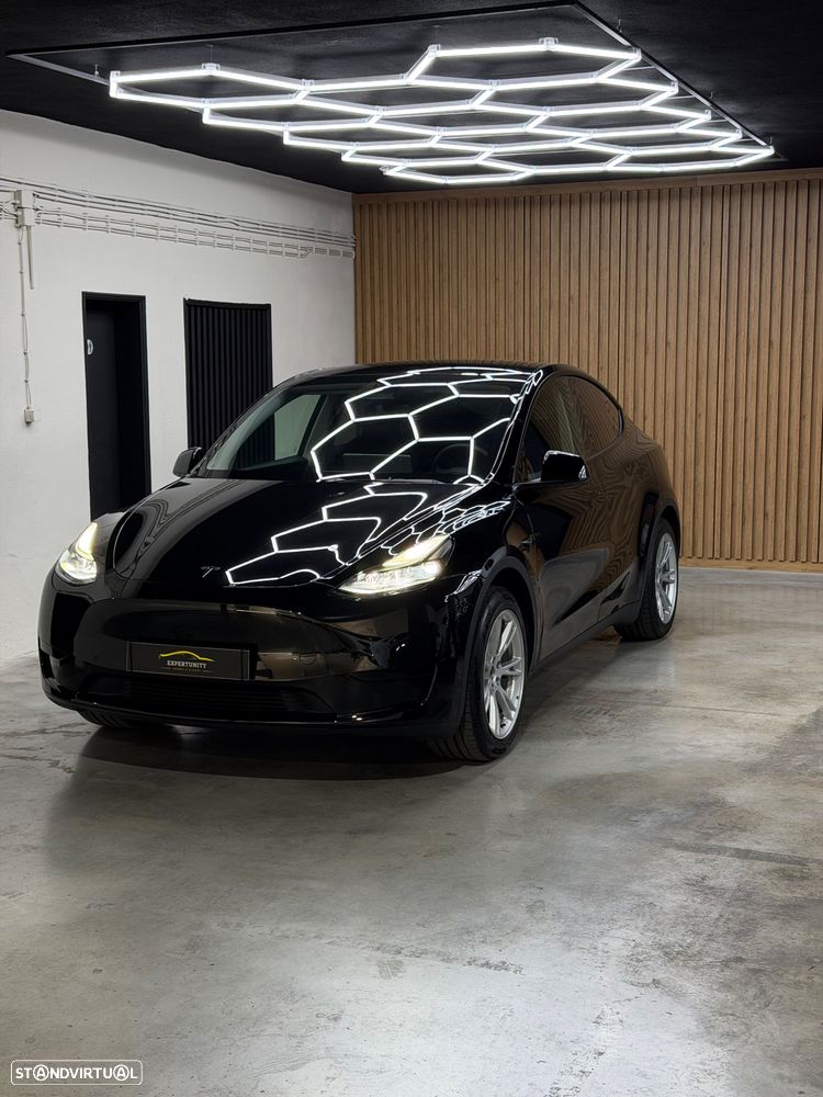 Tesla Model Y Standard - 3