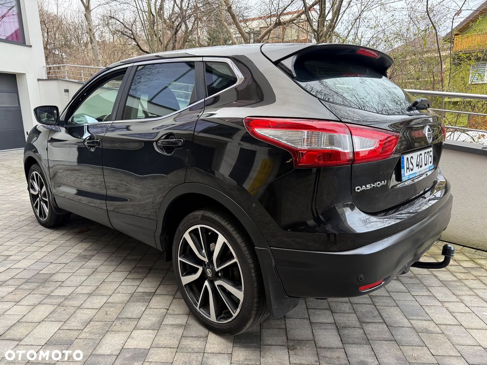 Nissan Qashqai 1.3 DIG-T TEKNA - 28
