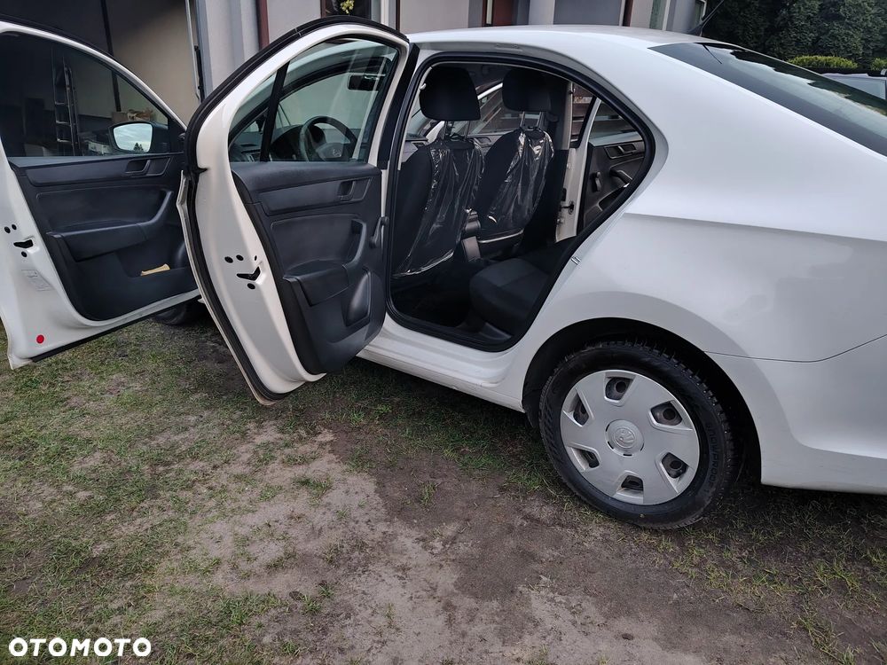 Skoda RAPID 1.2 TSI Active - 7