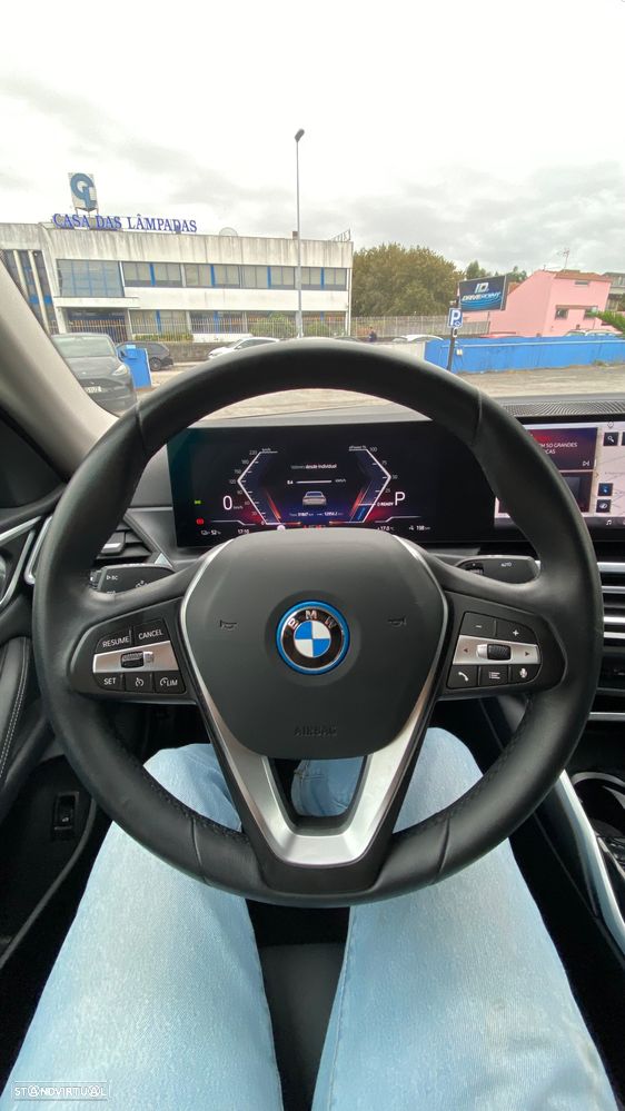 BMW i4 eDrive35 - 28