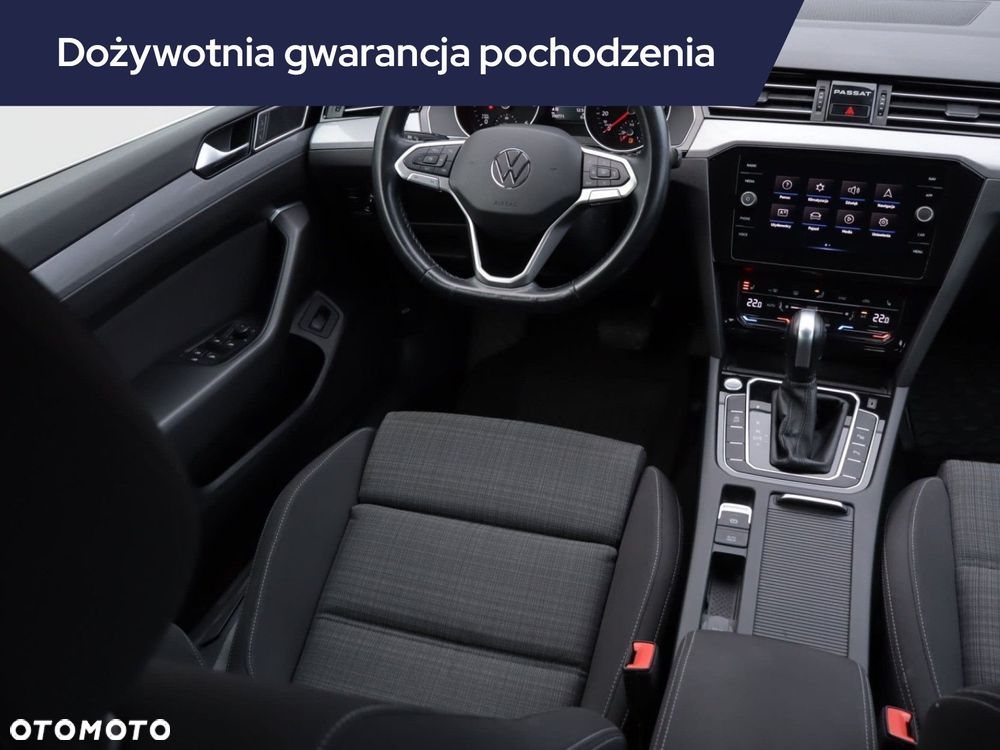 Volkswagen Passat - 9