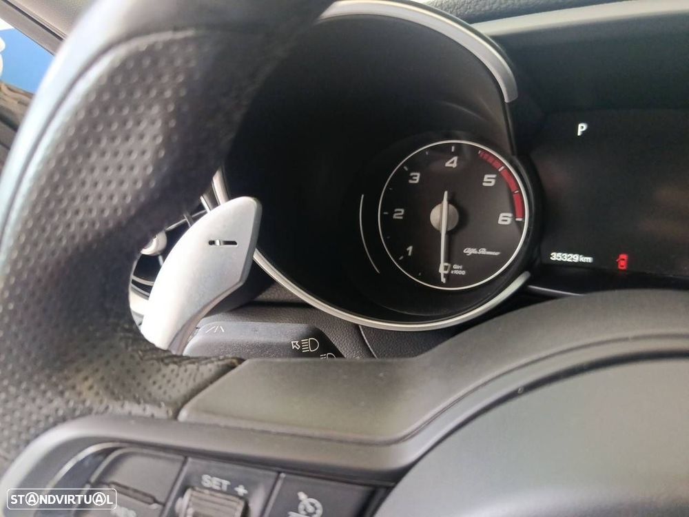 Alfa Romeo Giulia 2.2 D Super AT8 - 16