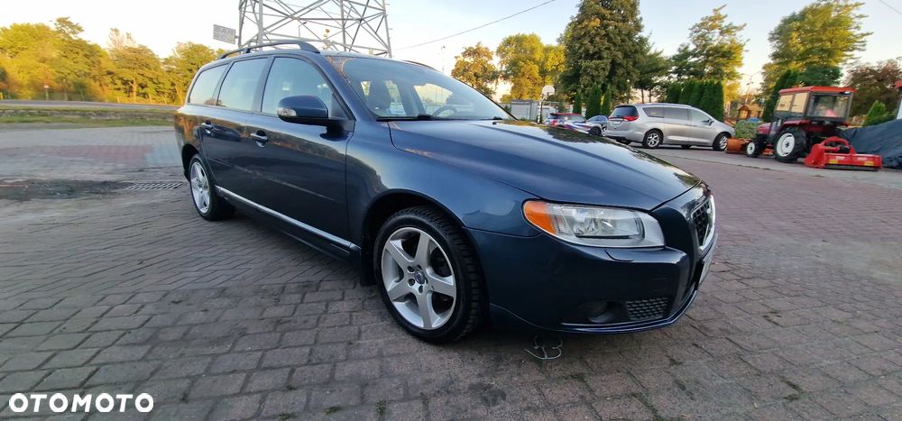 Volvo V70 2.0 Momentum - 35