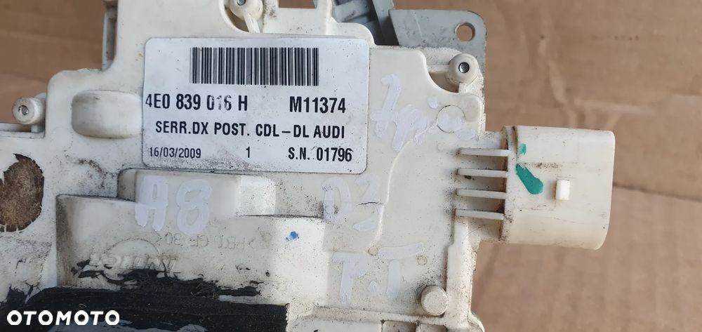 Zamek prawy tył tylny prawy Audi A8 D3 4E0839016H - 8