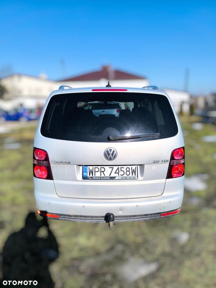 Volkswagen Touran 2.0 TDI DSG Highline - 8