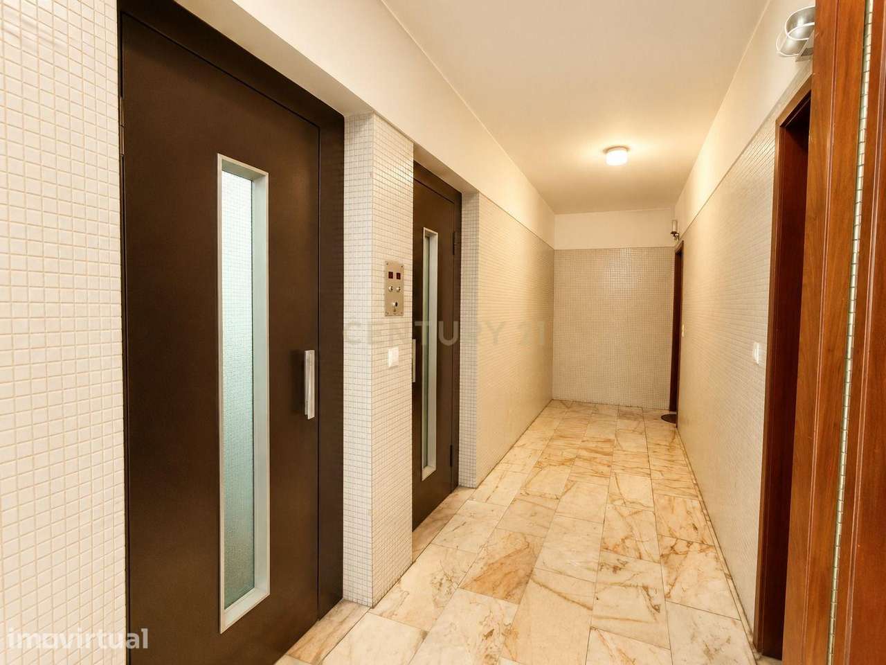 Apartamento T2 com Vista Panorâmica em Vila Nova de Gaia - Grande imagem: 4/24