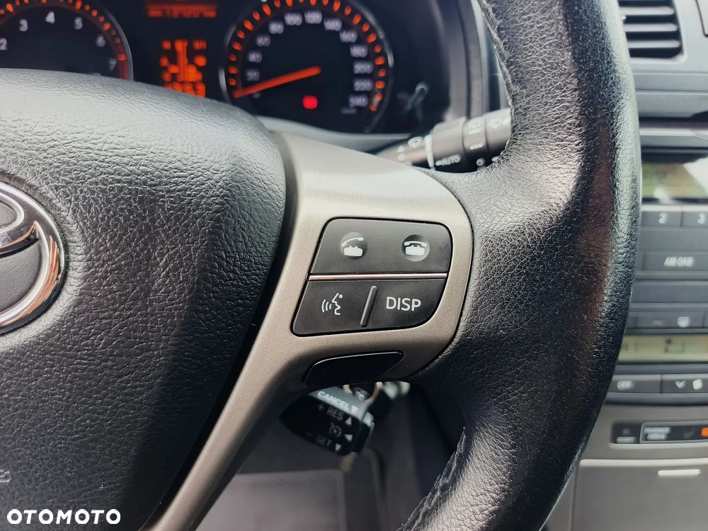 Toyota Avensis 1.8 Executive - 14